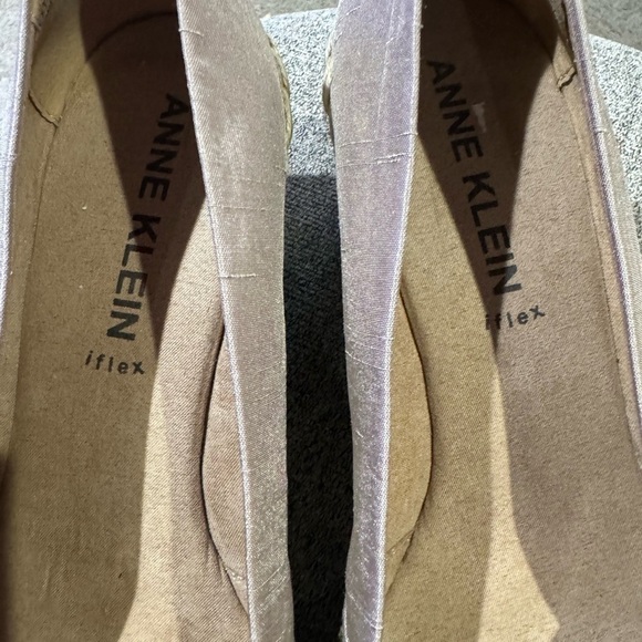 Anne Klein (i-flex) 9.5 heel size 3 inches brand new with out tags - Picture 6 of 13